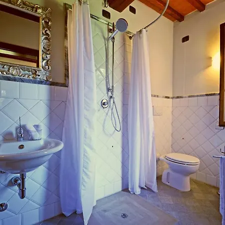 Villa Lestra *
